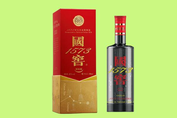 昭通镇雄县回收国窖1573.jpg